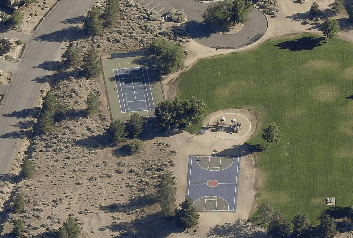 Mogul Park pickleball courts