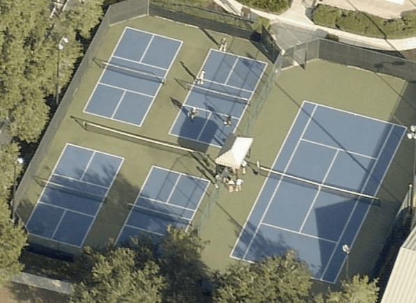 King N Bear pickleball courts