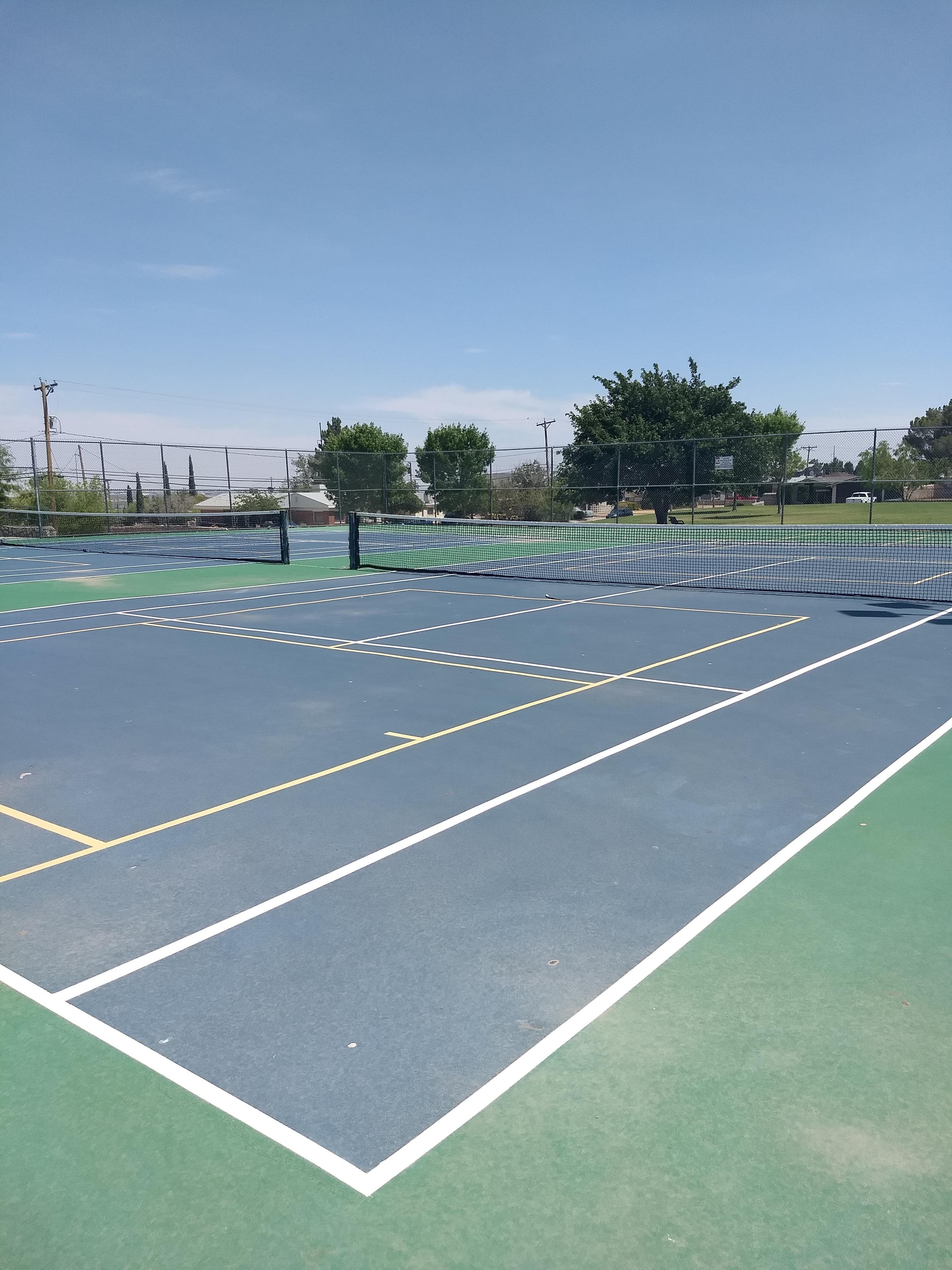 Sunrise Park pickleball courts