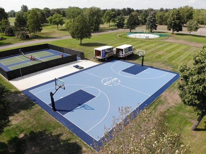 Becker Community Center pickleball courts