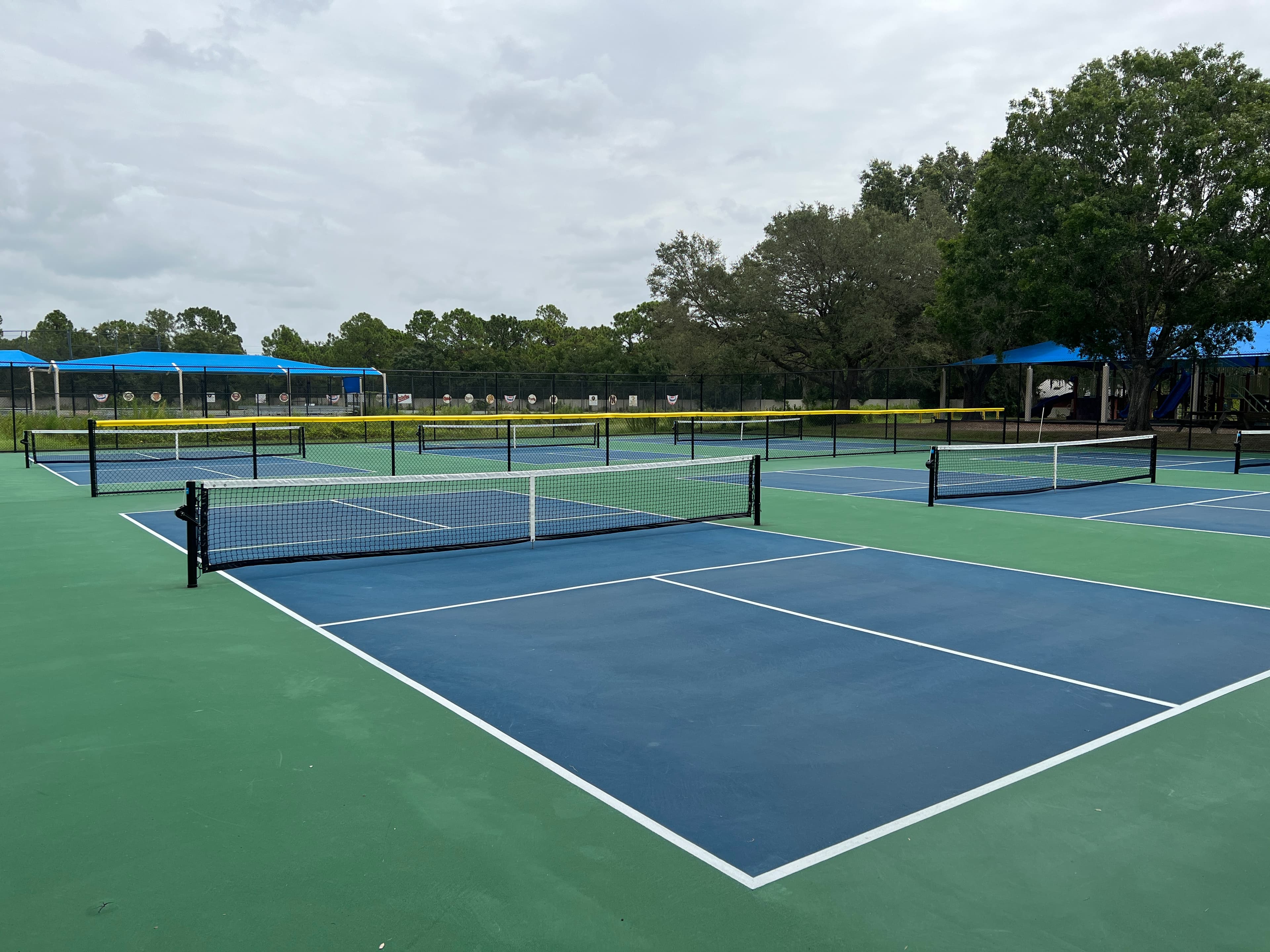 Longwood Park pickleball courts