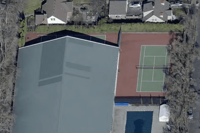 The Irvington Club pickleball courts