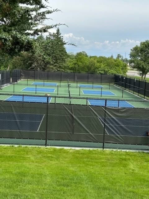 Millstream Park pickleball courts
