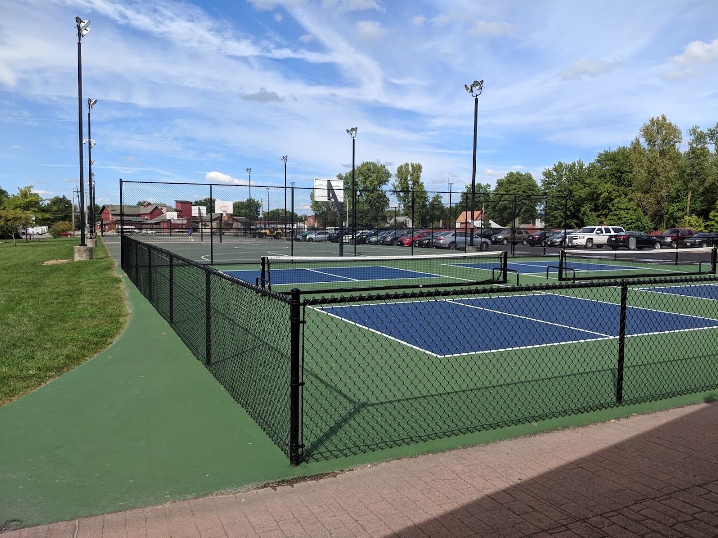 Eljer Park pickleball courts