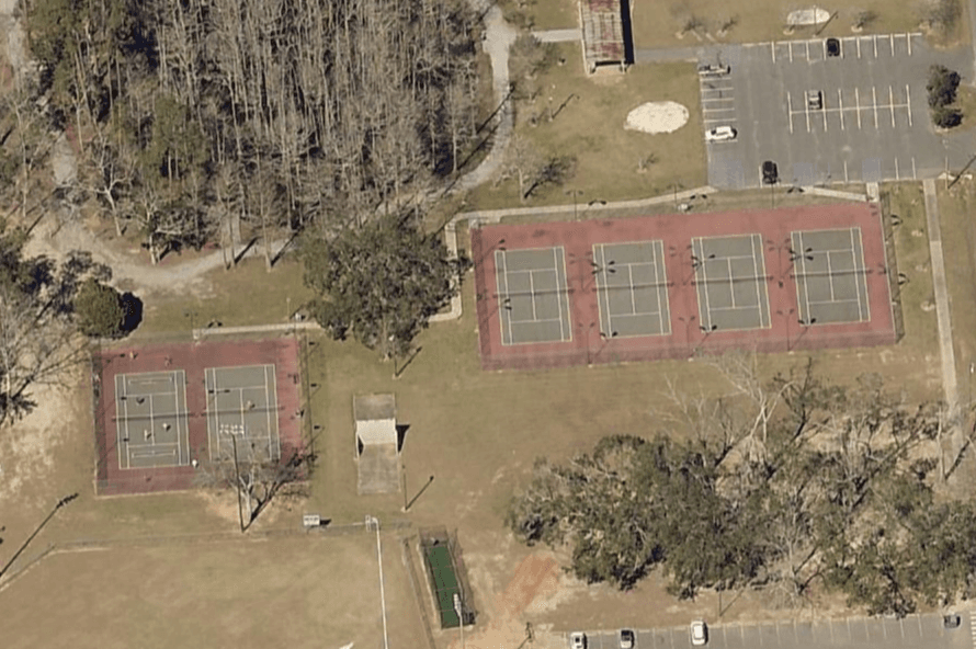 Melvin Roberts Park pickleball courts