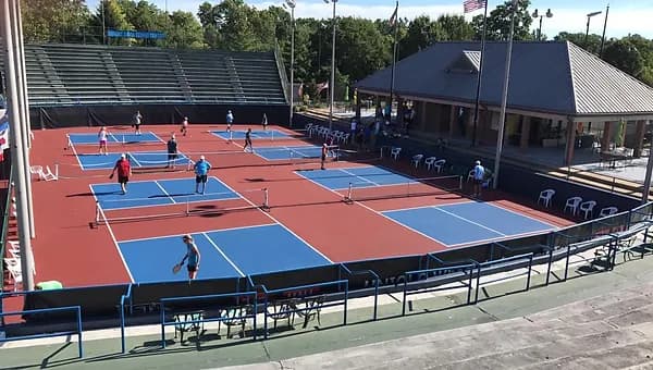 Dwight Davis Tennis Center pickleball courts