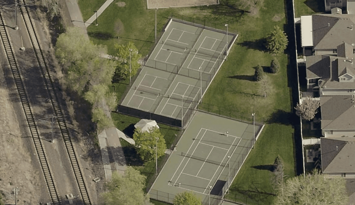 Dewey Bluth Park pickleball courts