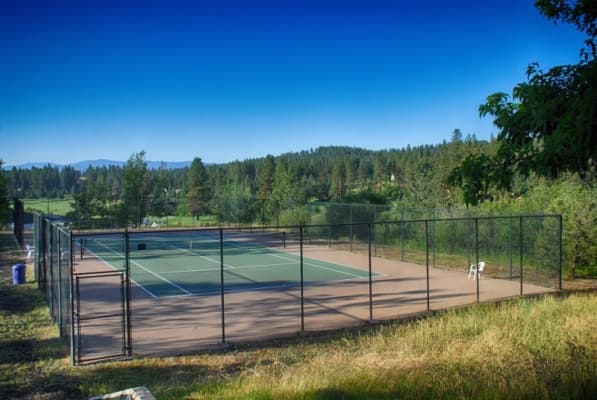 Meadow Creek Resort pickleball courts