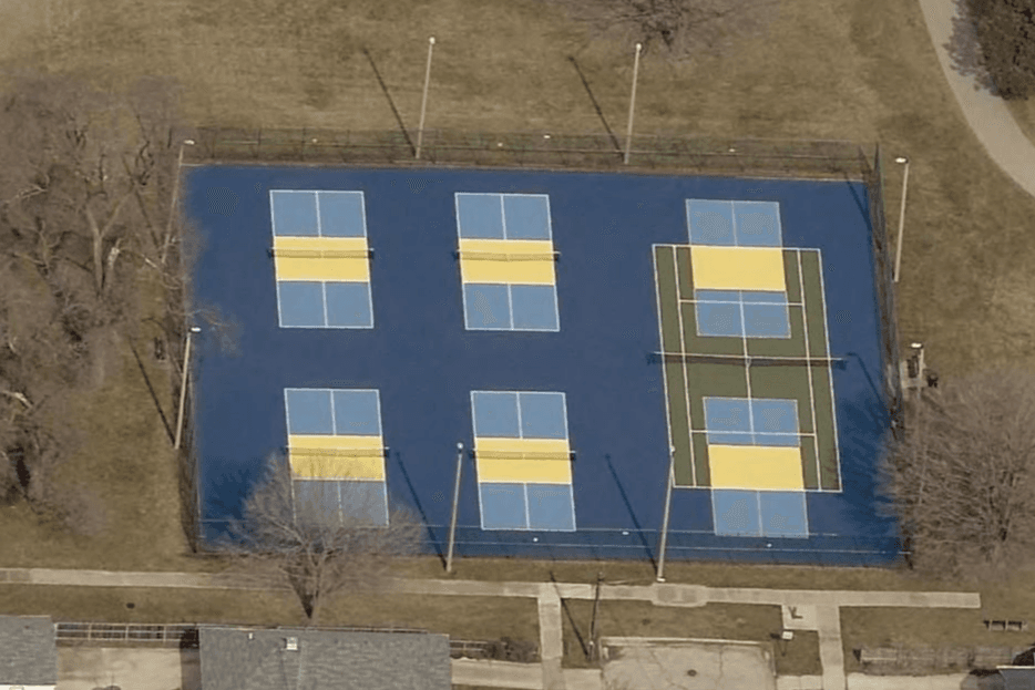 Pennoyer Park pickleball courts