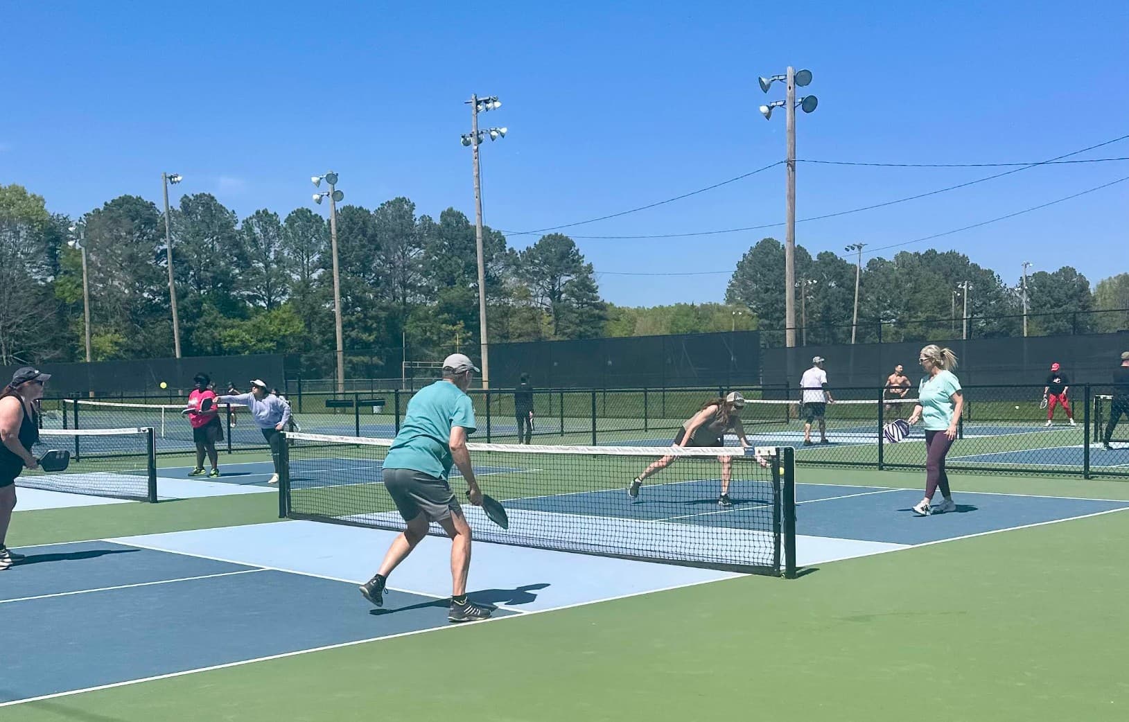 Middle Valley Park pickleball courts