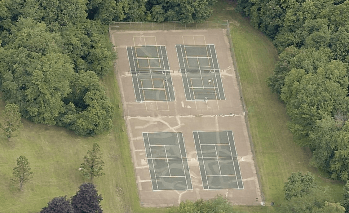 Leary Park pickleball courts