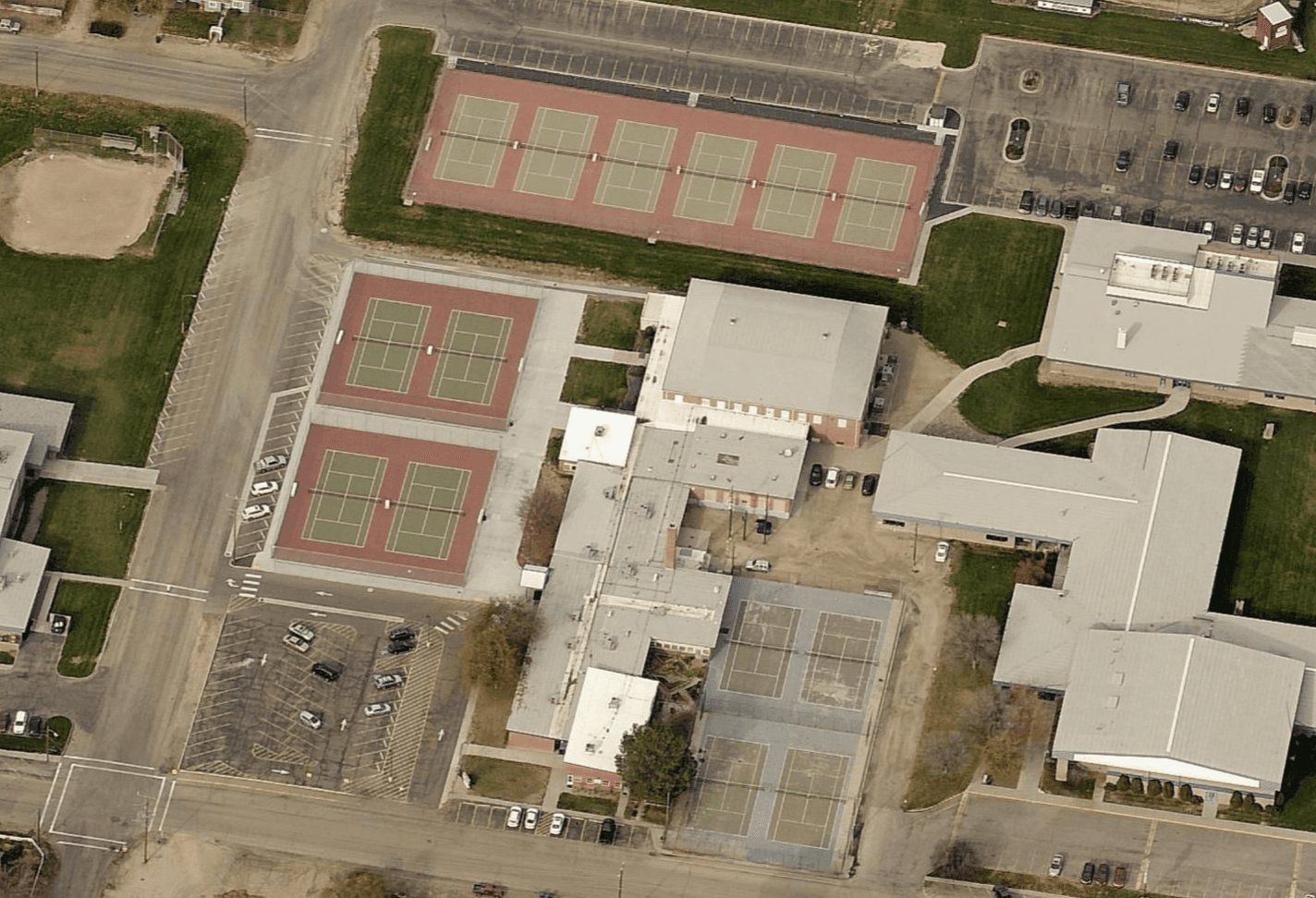 Yellow Gym Parma Elementary pickleball courts