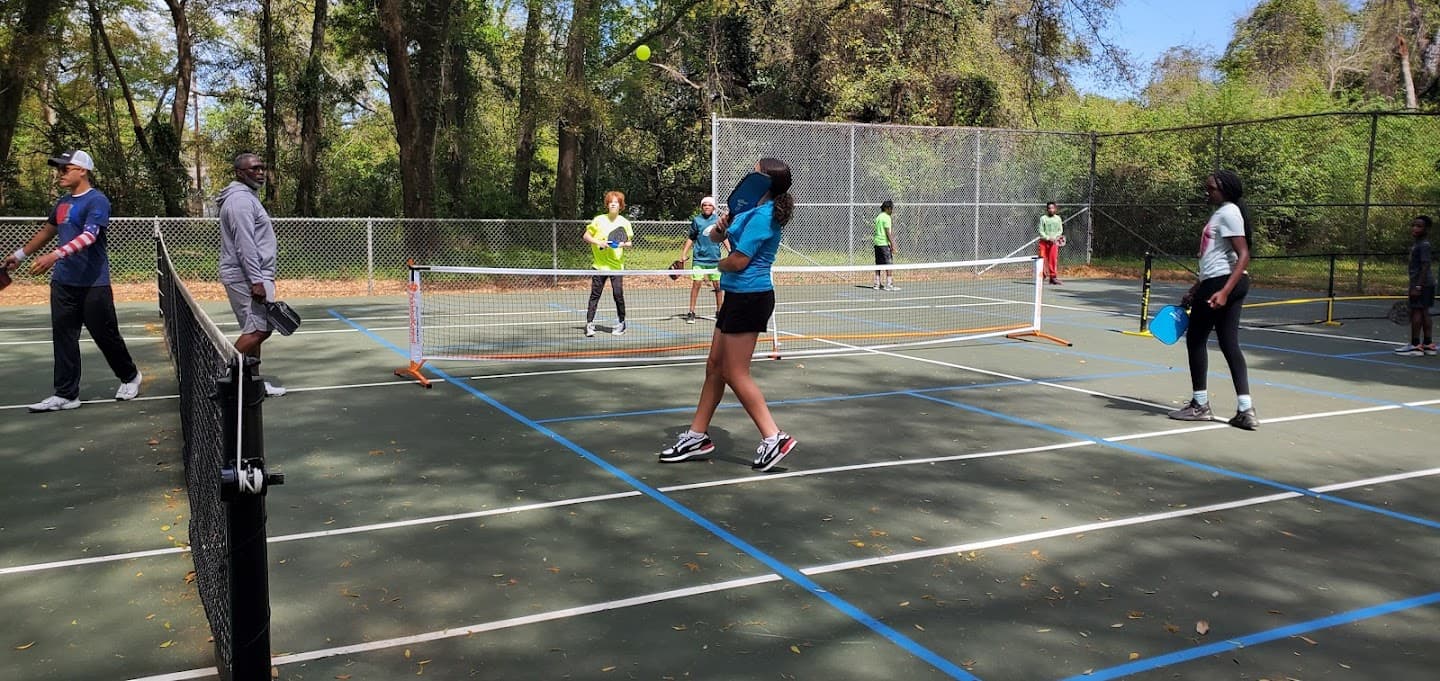 Thomas Johnson Park pickleball courts