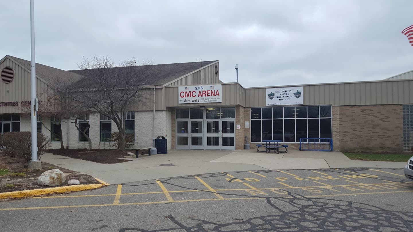 Saint Clair Shores Civic Center pickleball courts