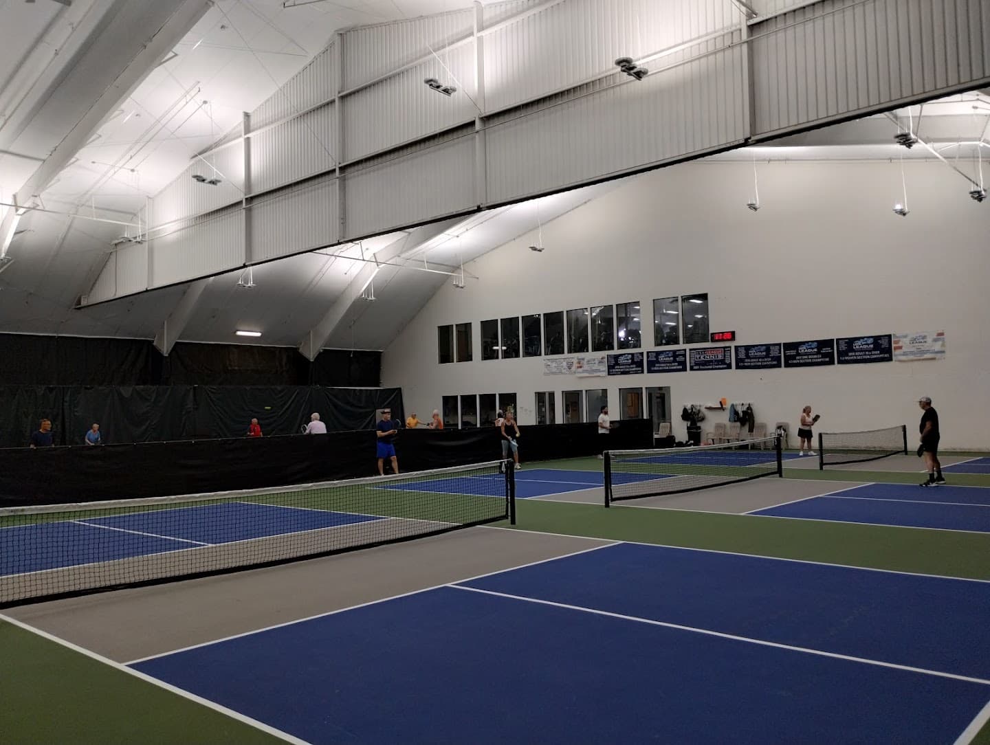 Cascade Athletic Club pickleball courts