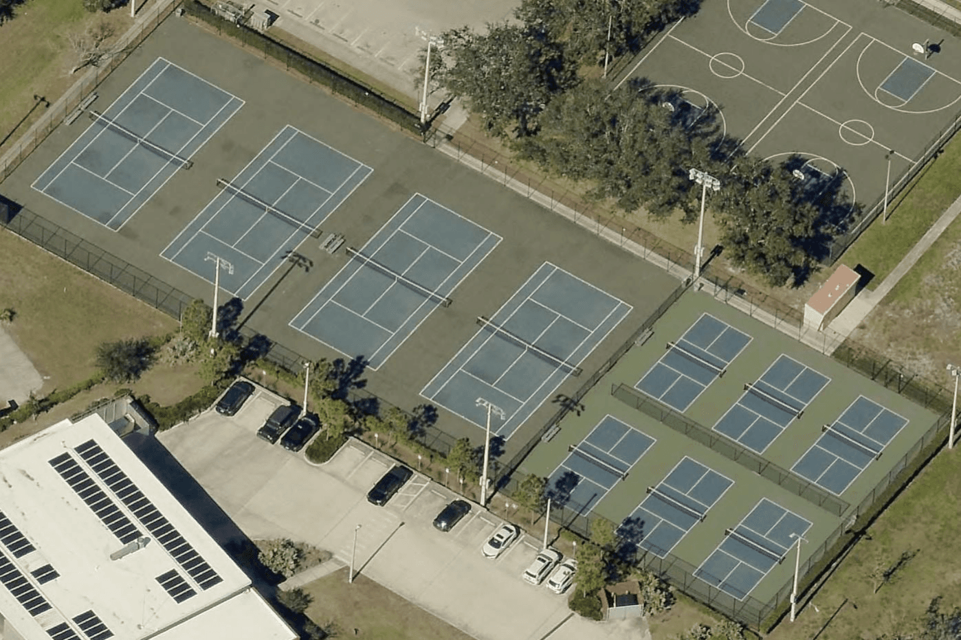 Fossil Park pickleball courts