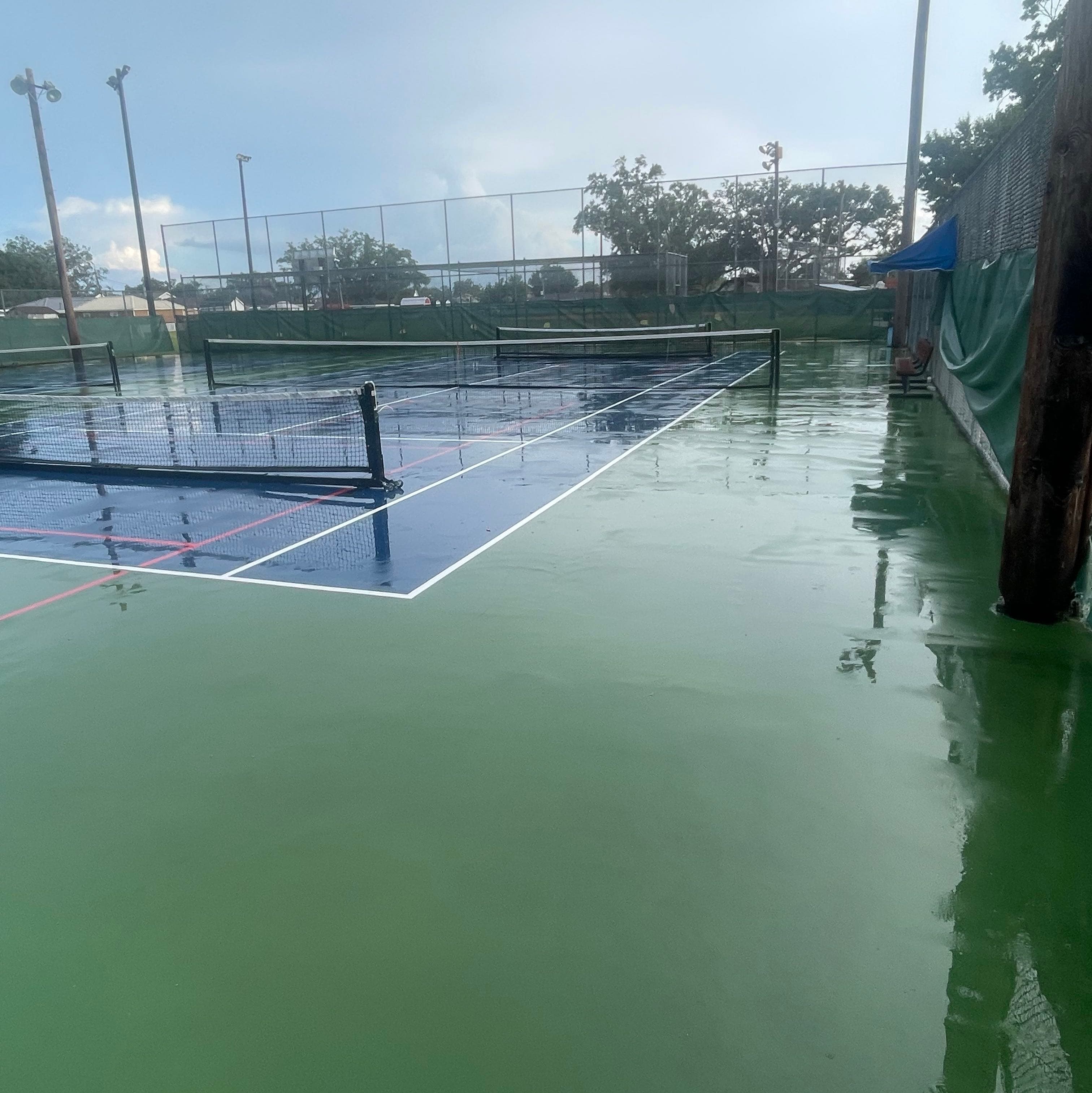 Pard Playground pickleball courts