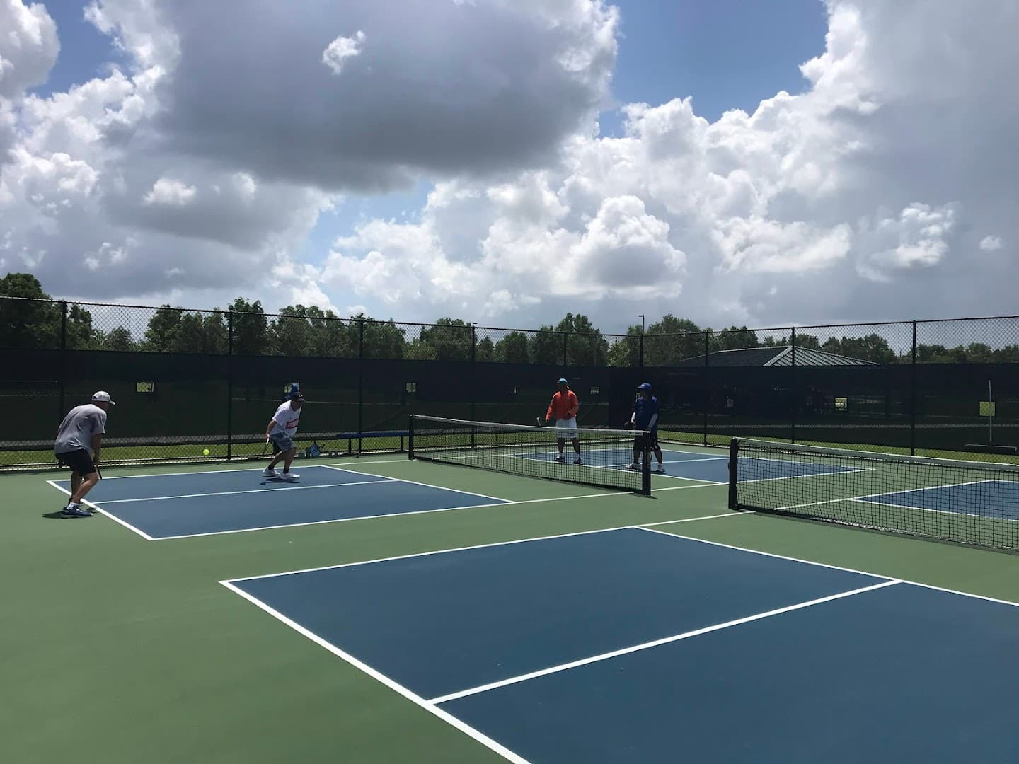 Winterlakes Park pickleball courts