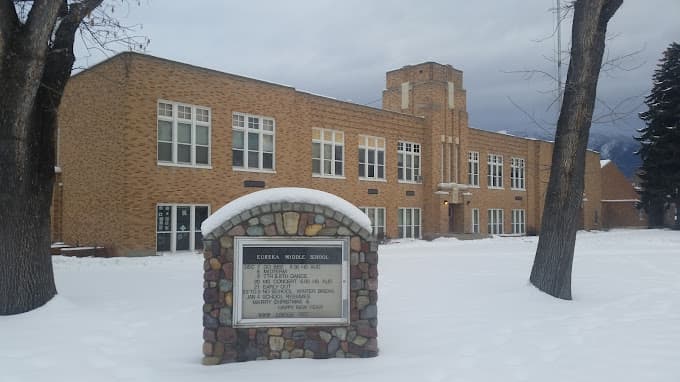 Eureka Public School District, Middle School gym, Eureka, MT pickleball courts