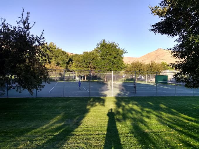 Eagle Rock Park pickleball courts