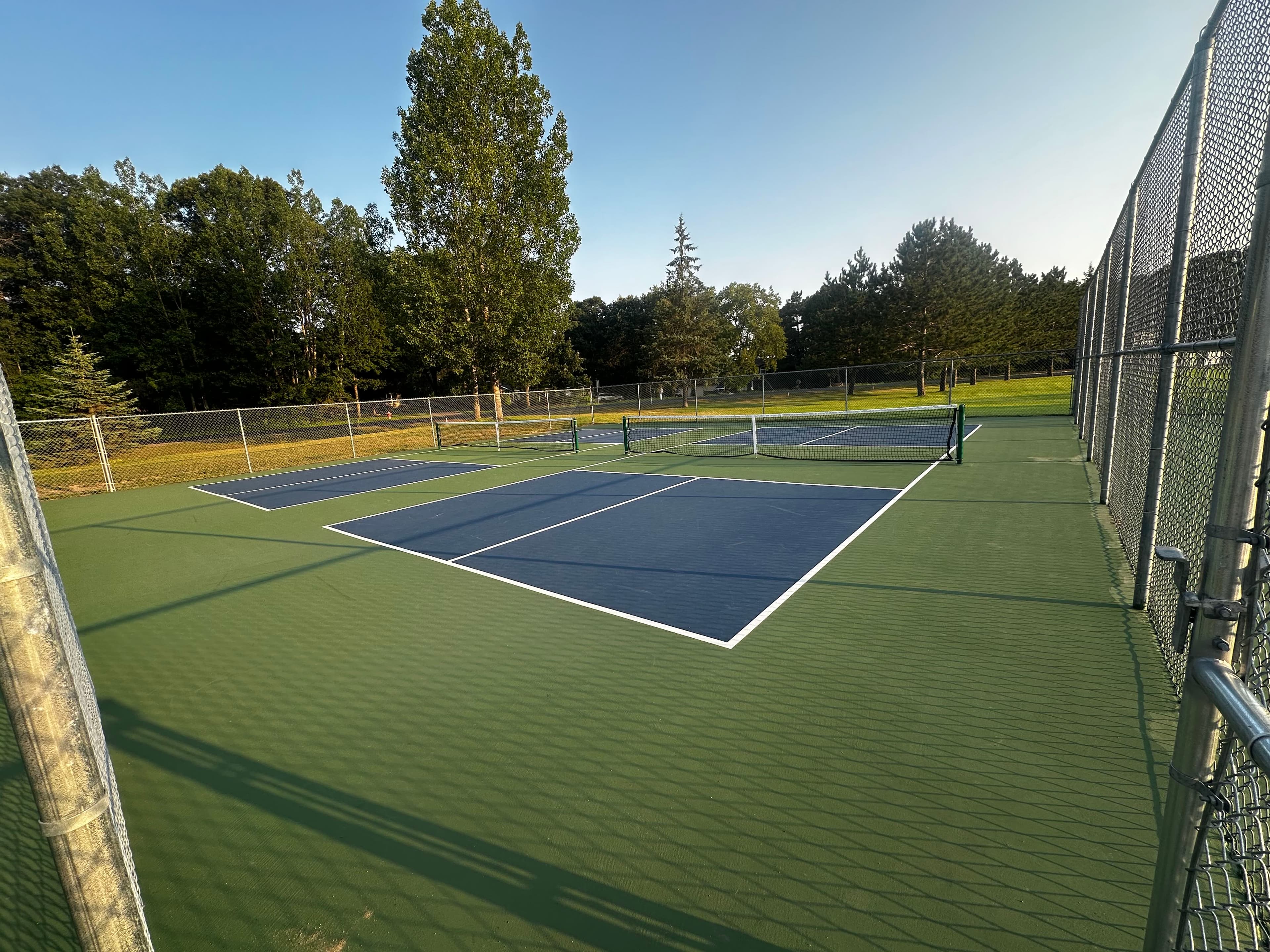 Loren Thompson Park pickleball courts