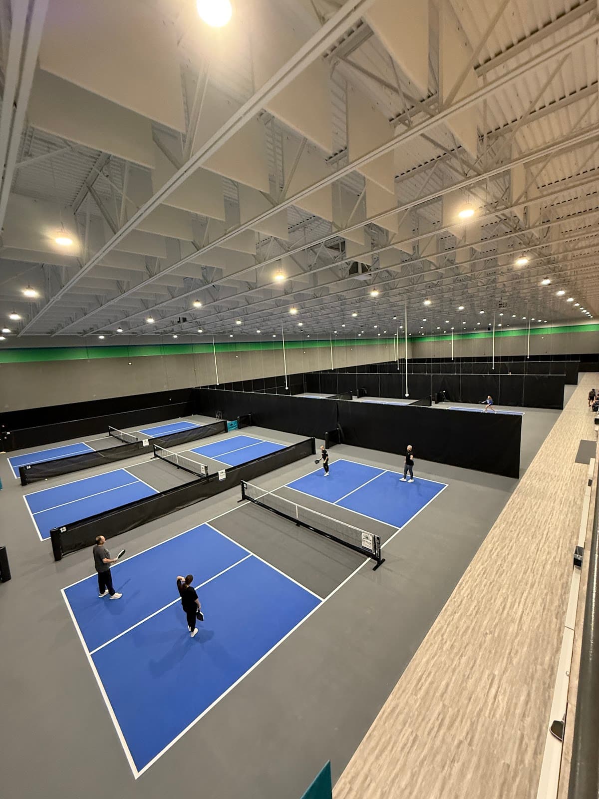 Pickler Universe pickleball courts