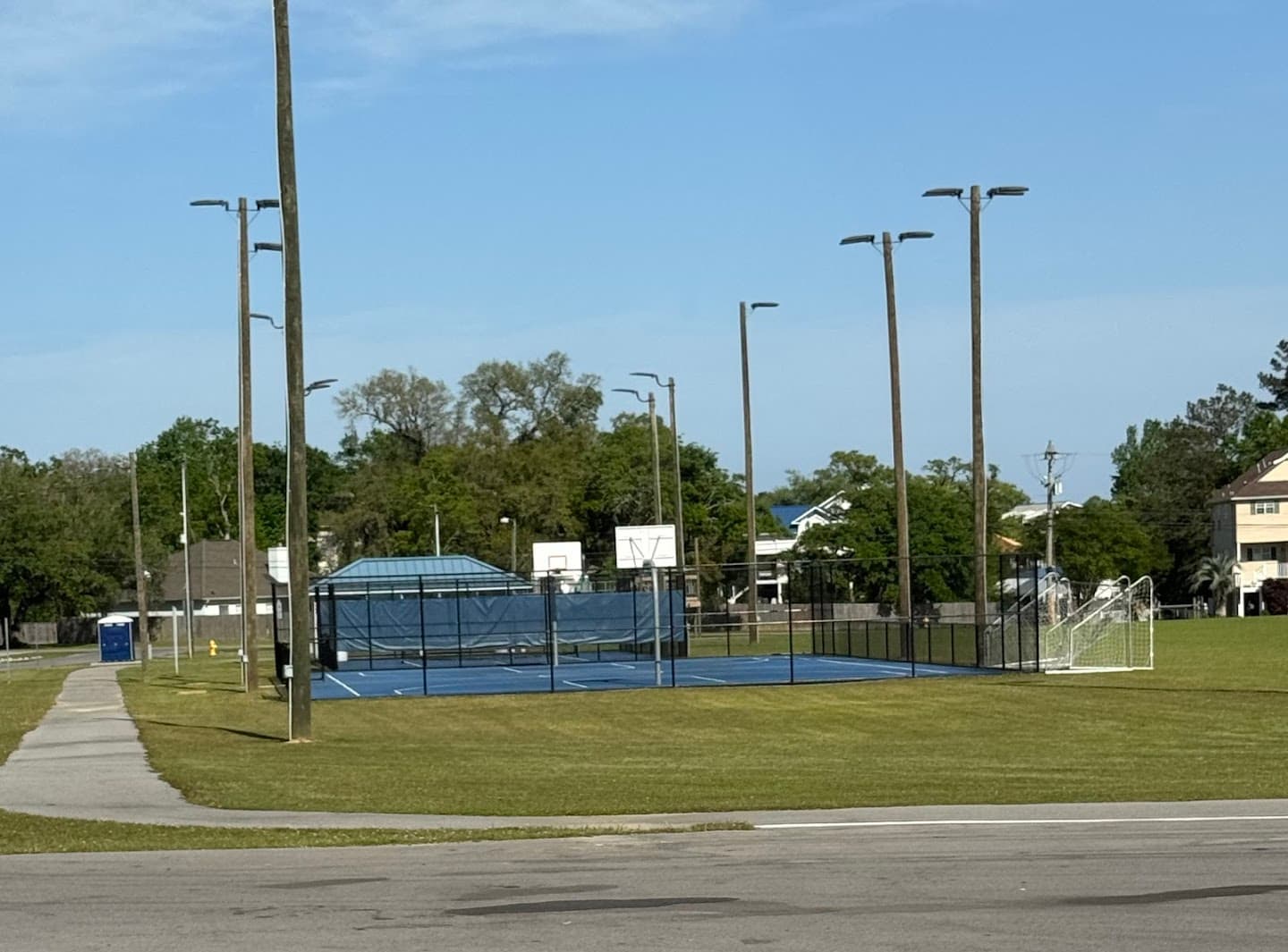 Eagle Point Park pickleball courts