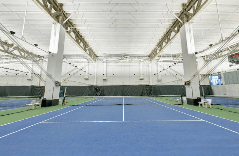 Onelife Fitness McLean pickleball courts