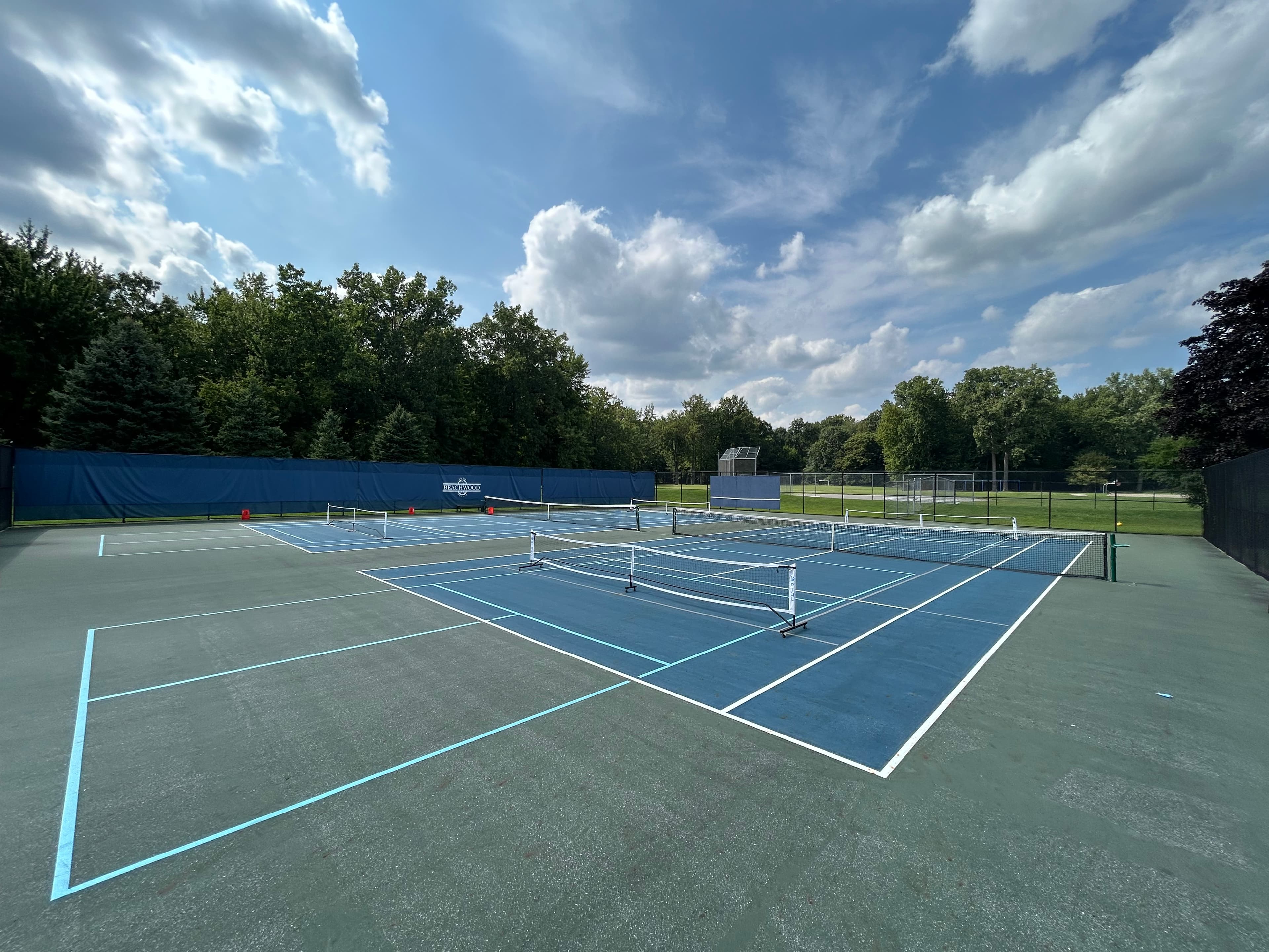 Beachwood Recreation Association pickleball courts