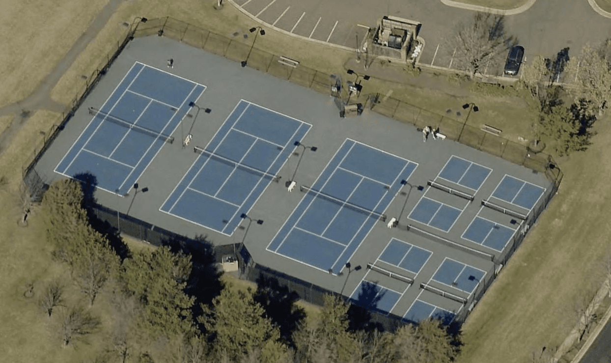 Dominion Valley Country Club pickleball courts