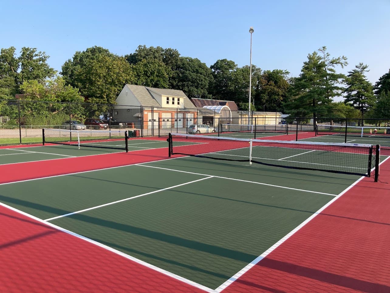 Lakewood Park pickleball courts