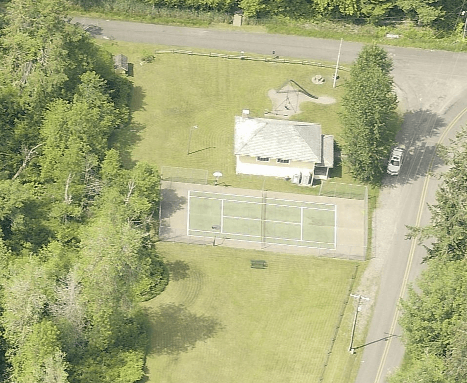 The Old School House pickleball courts