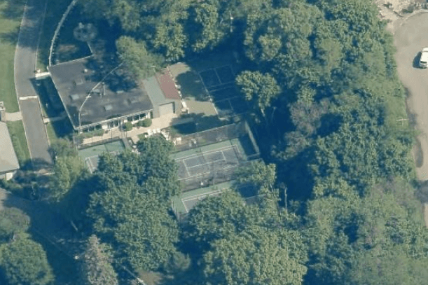 Head Of The Bay Club pickleball courts