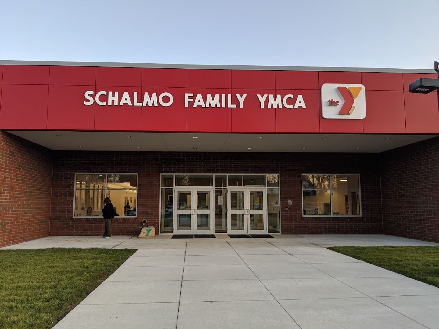 Schalmo Family YMCA pickleball courts