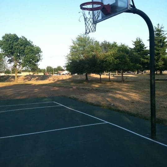 Martin Kenney Memorial Park pickleball courts