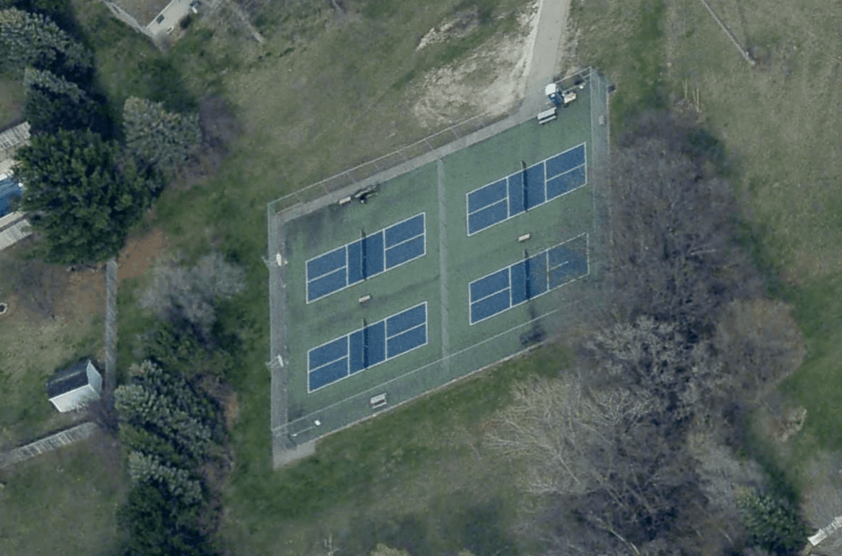 Oak Park pickleball courts