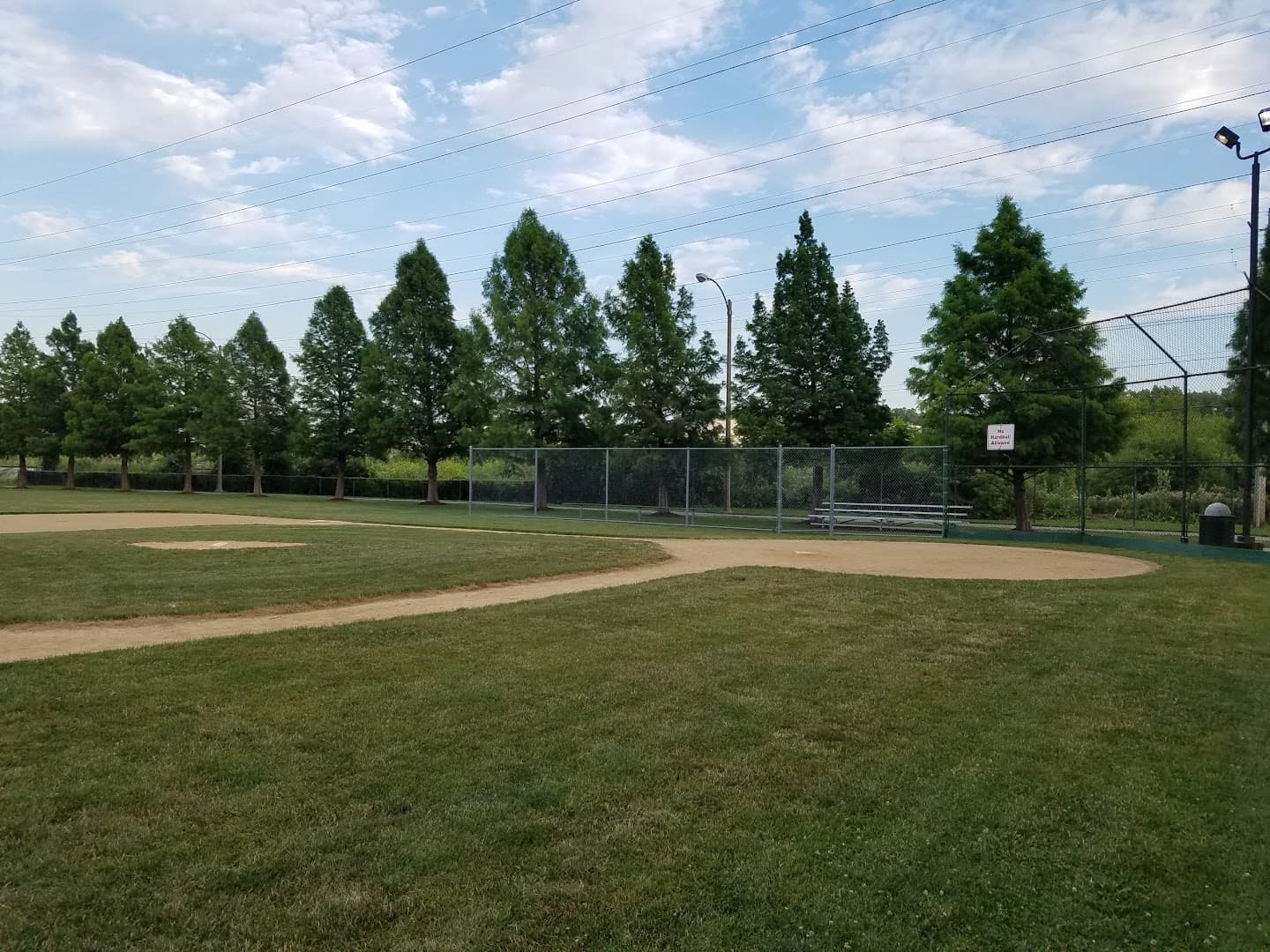 Forest View Park pickleball courts