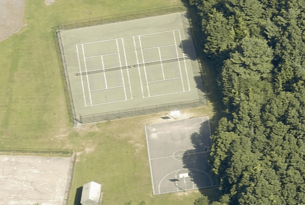 Briggs Playground pickleball courts