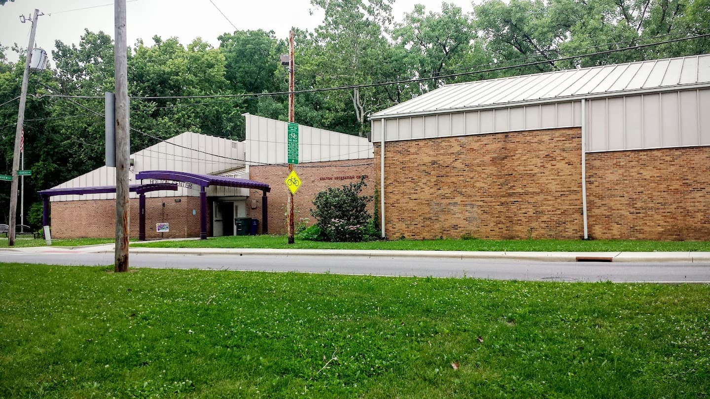 Holton Community Center pickleball courts