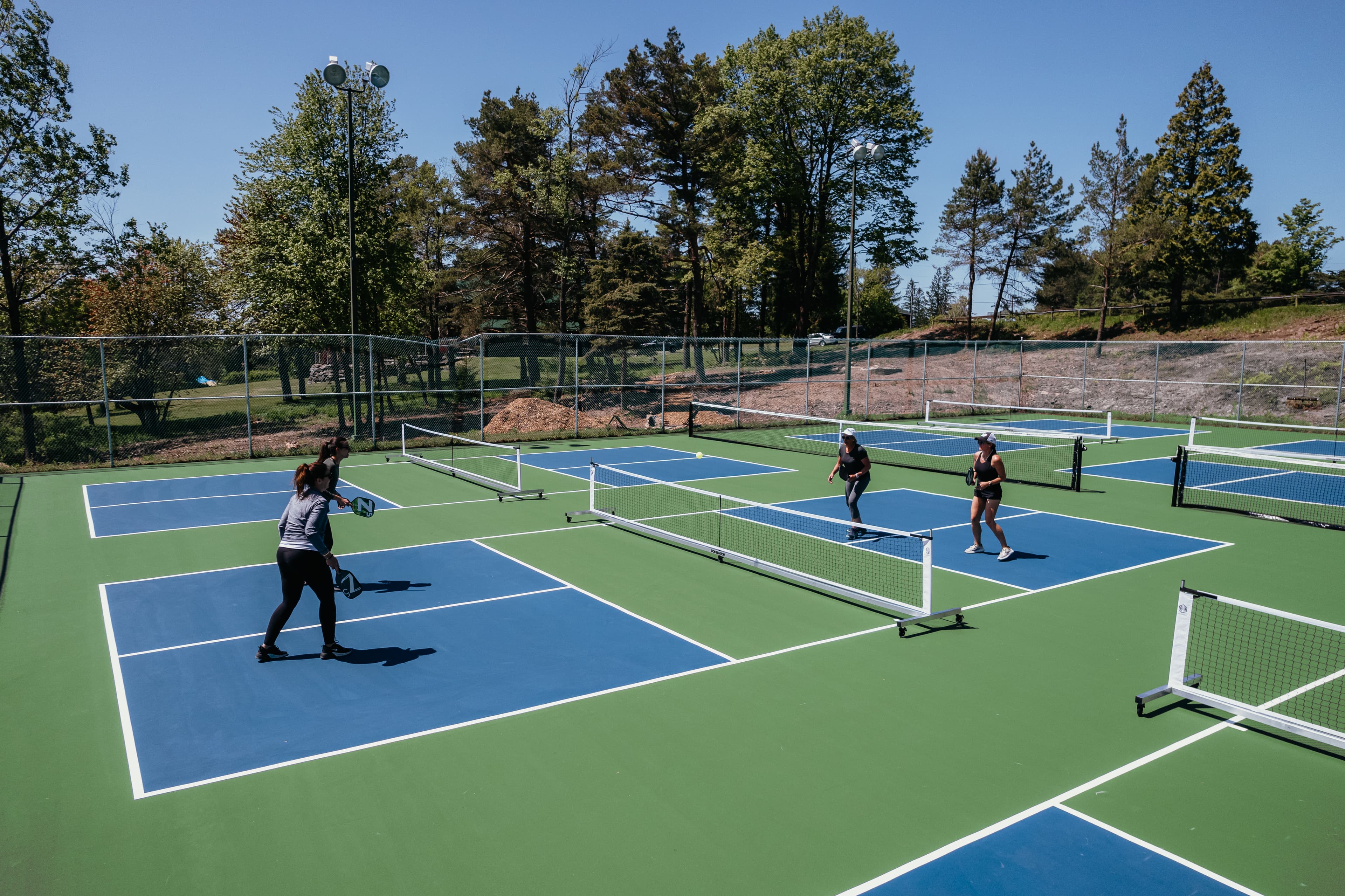 Roscoe Mountain Club pickleball courts