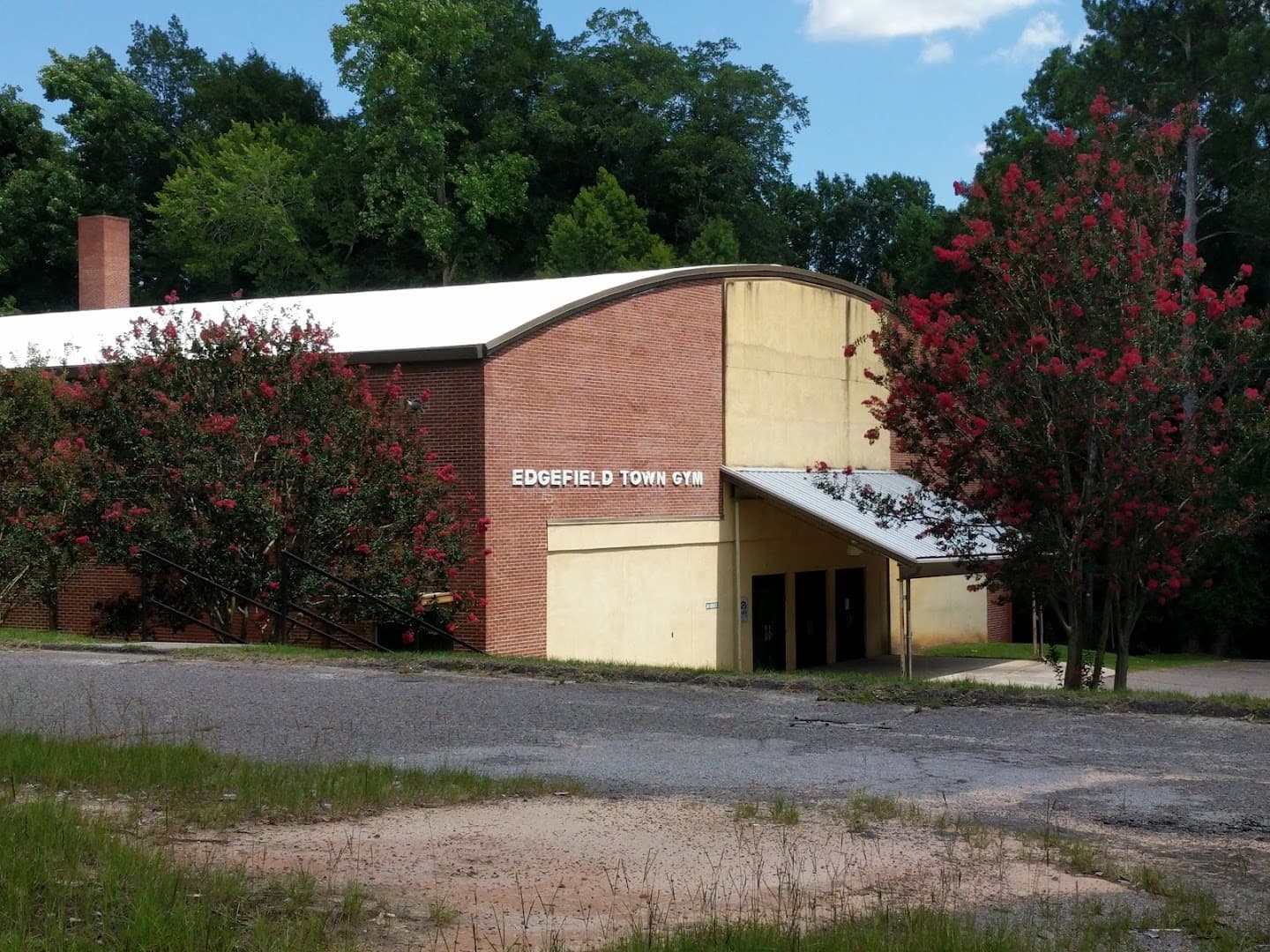Edgefield Gym pickleball courts