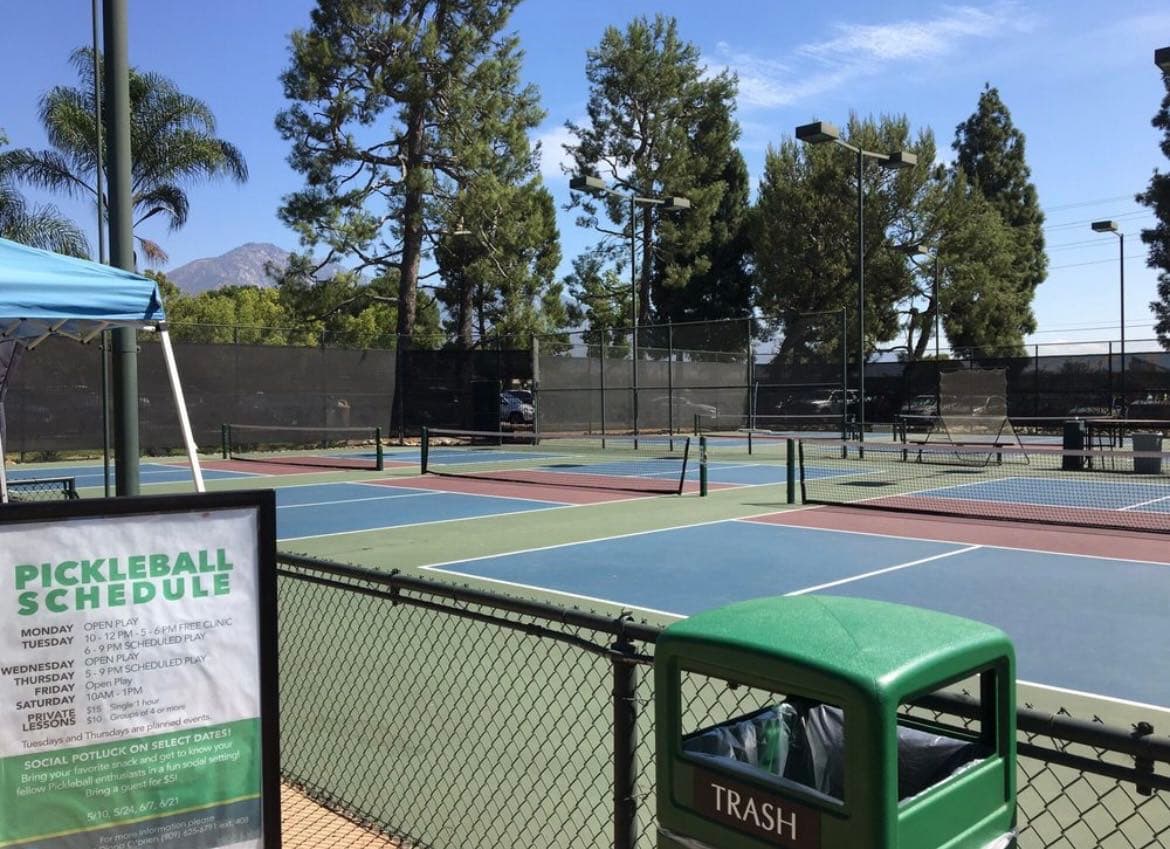 The Claremont Club pickleball courts