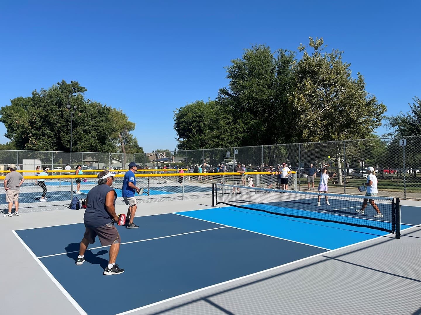 Crawford Park pickleball courts