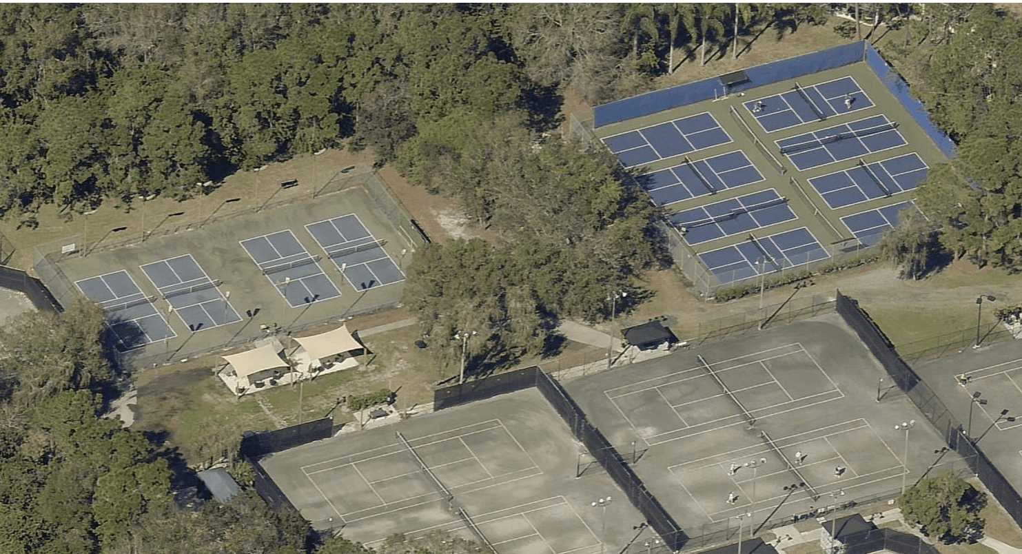 East Lake Woodlands Country Club pickleball courts