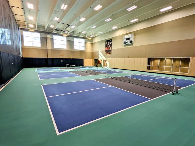 Life Time Gaithersburg pickleball courts