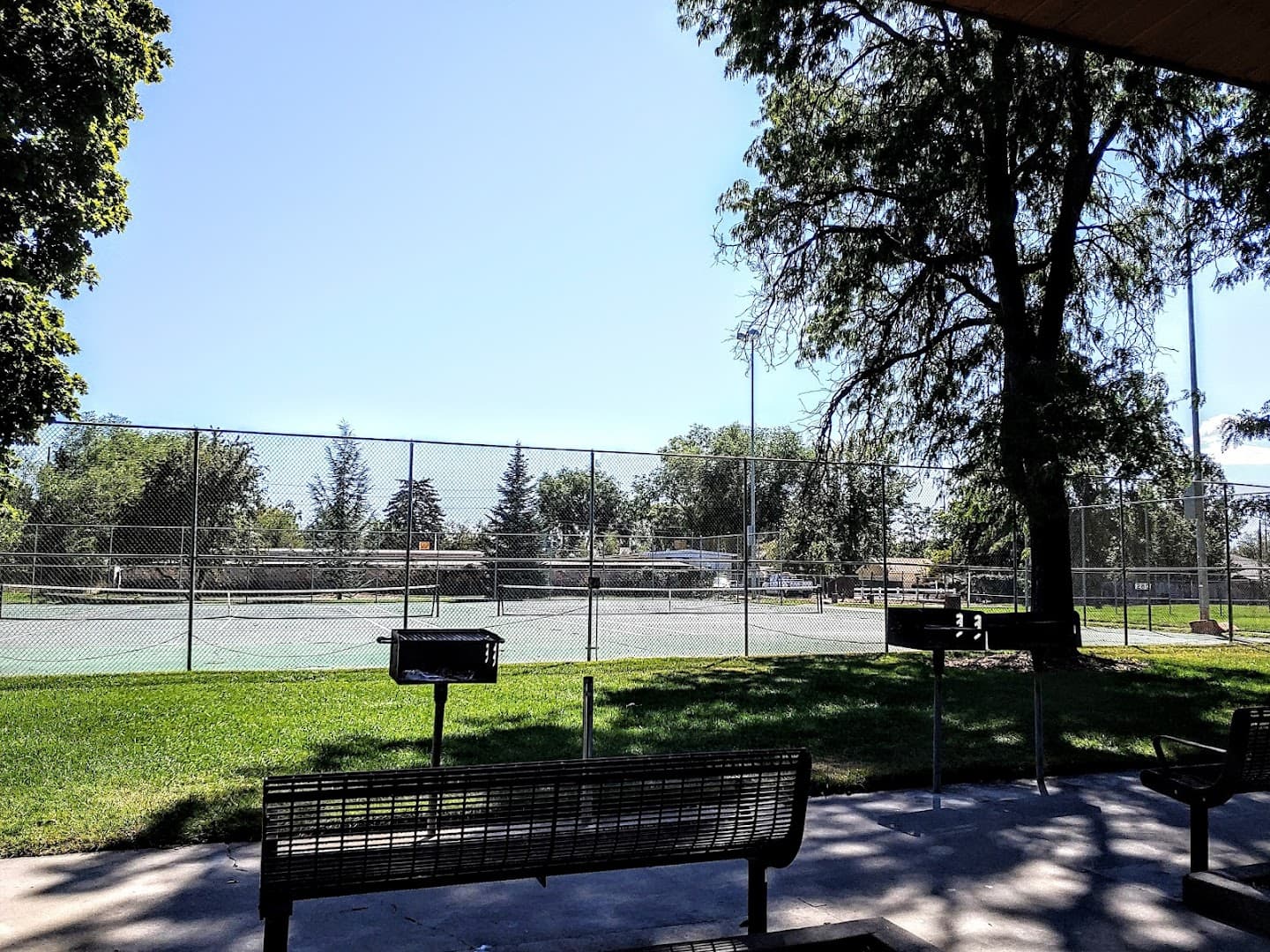 Bicentennial Park (Sandy) pickleball courts