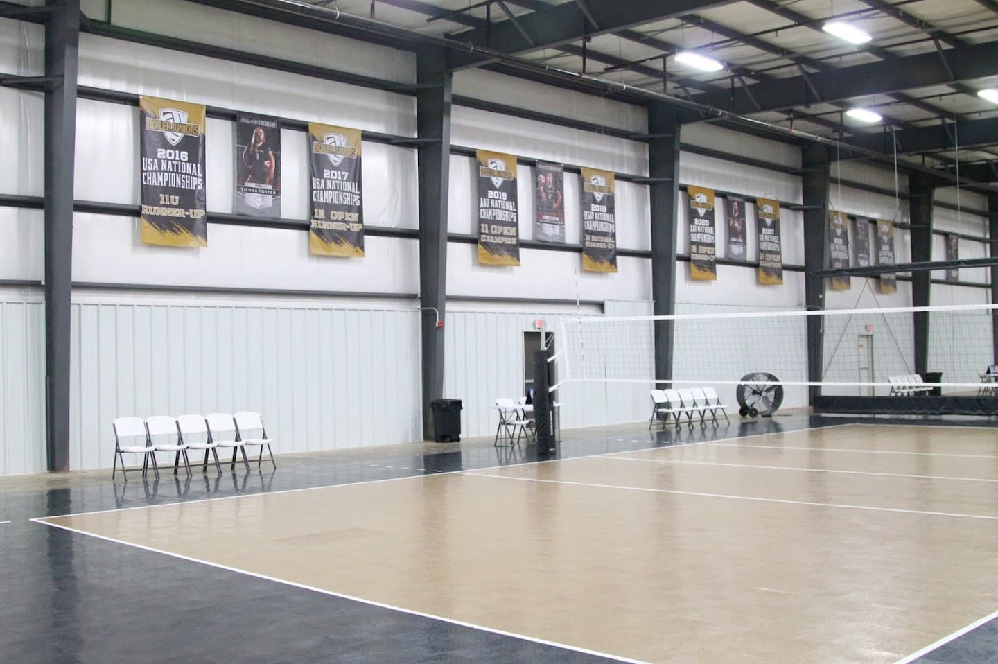 The Academy Boiler Juniors pickleball courts