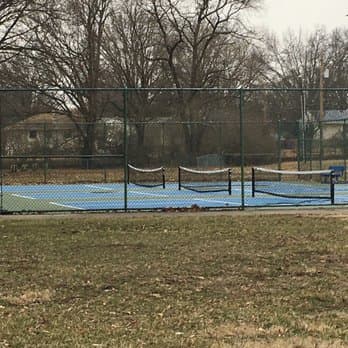 Bangert Park pickleball courts