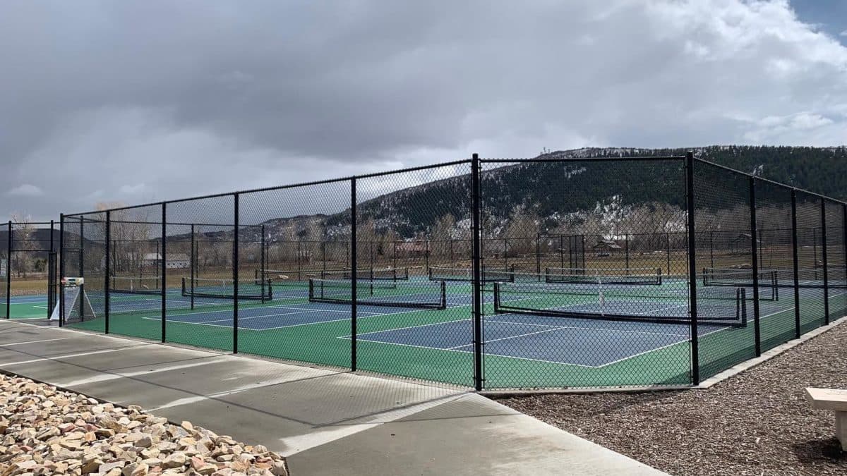 Willow Creek Park pickleball courts