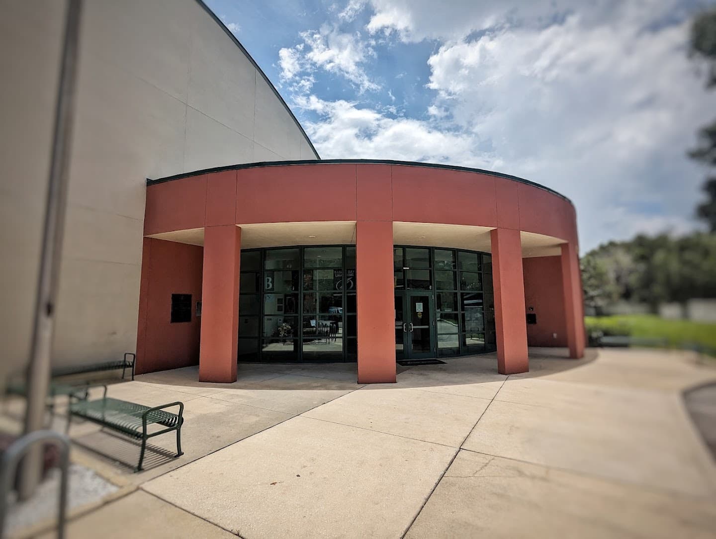Loretta Ingraham Center pickleball courts